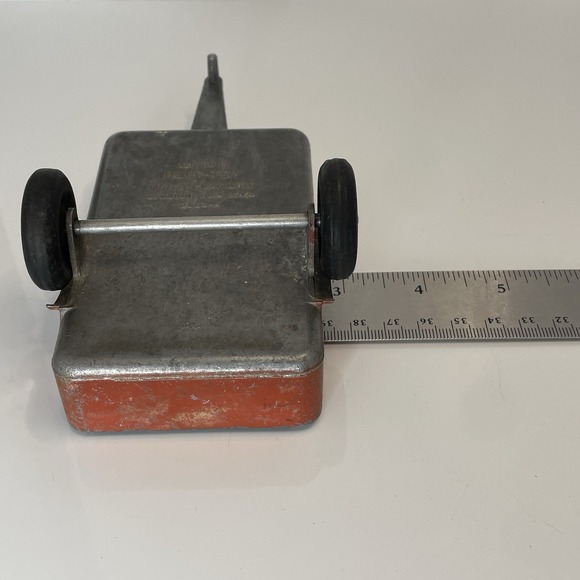 Antique Slik Toys ALUMINUM‎ 4 3/8" 2 WHEEL WAGON 9803-A TRAILER FARM VINTAGE - Picture 8 of 8